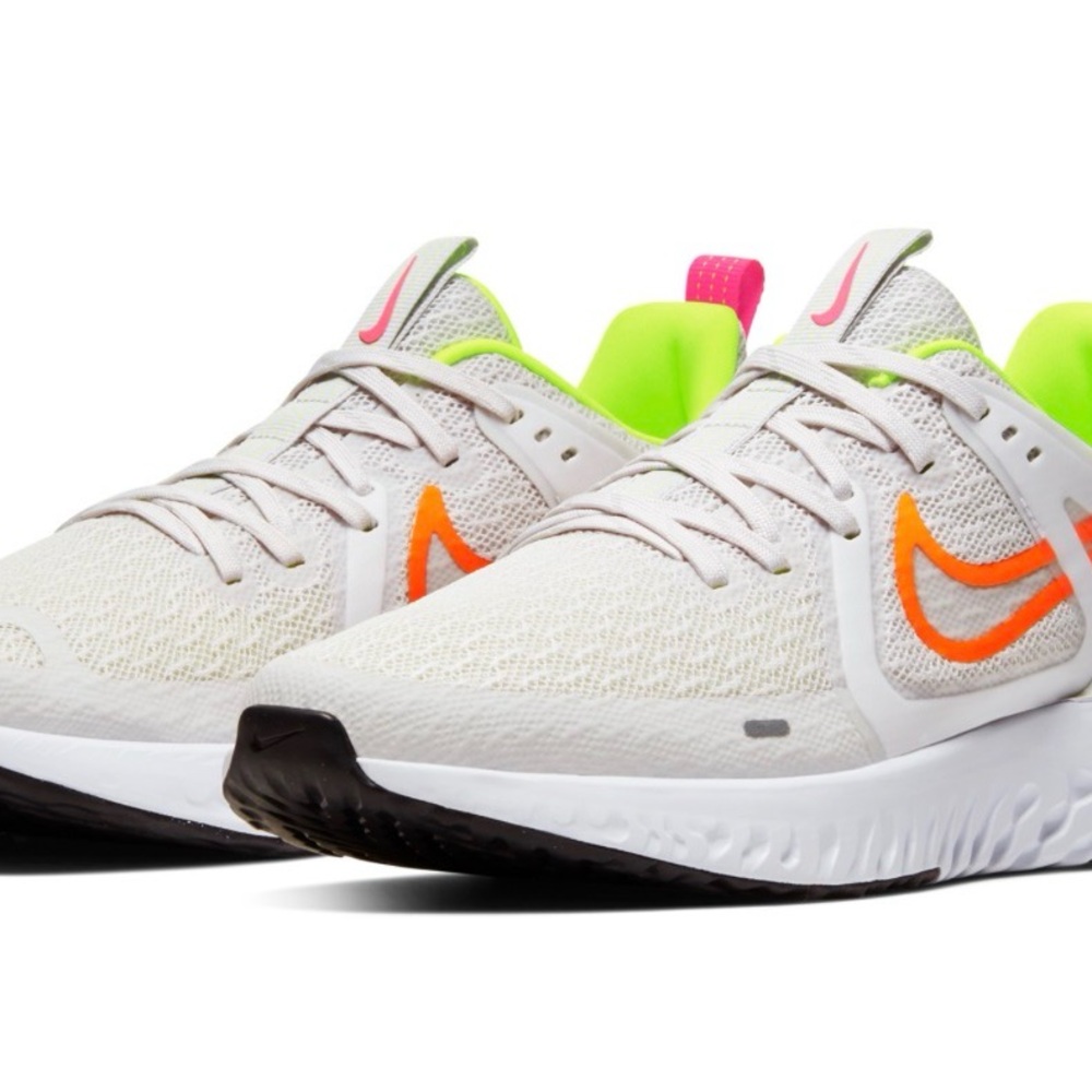 Nike WMNS LEGEND REACT 2 Running Shoes size 9
